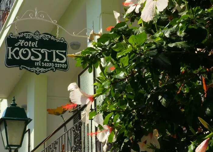 Kostis מלון