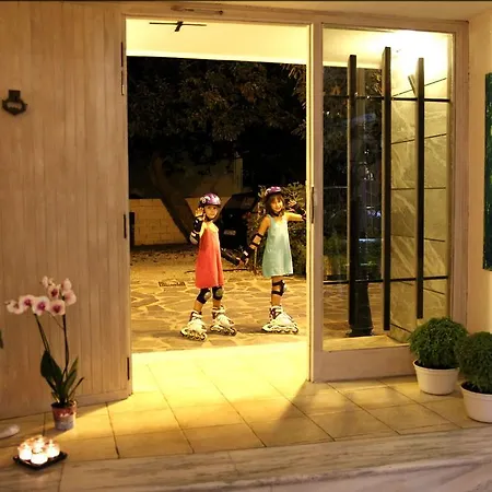Kostis Hotel
